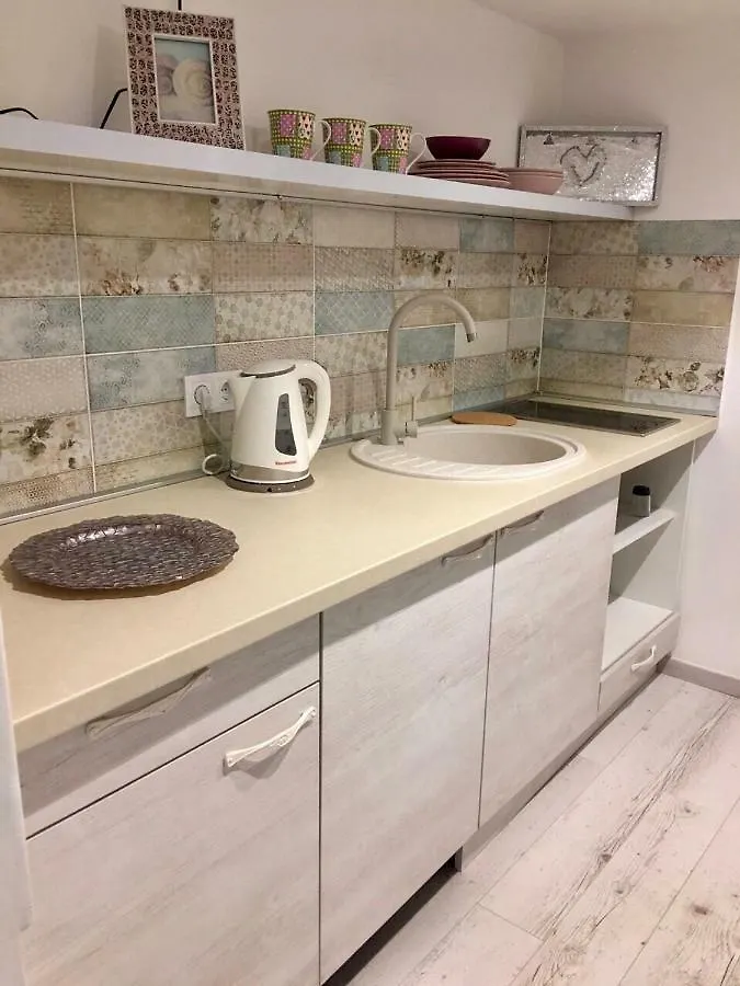 3 Comfortable And Cosy Apartments In Heart Of Budapest Near Basilica Węgry