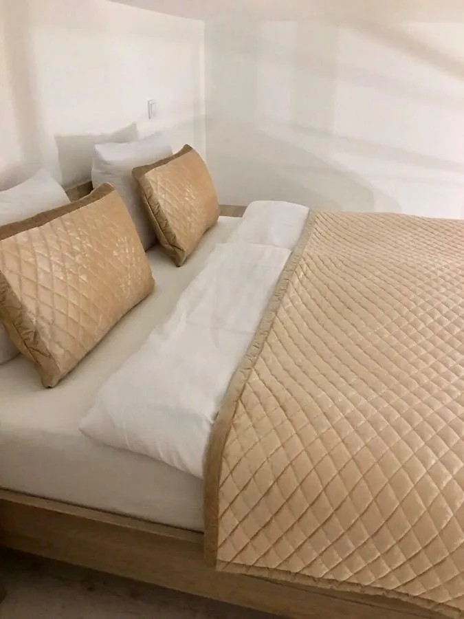 3 Comfortable And Cosy Apartments In Heart Of Budapest Near Basilica